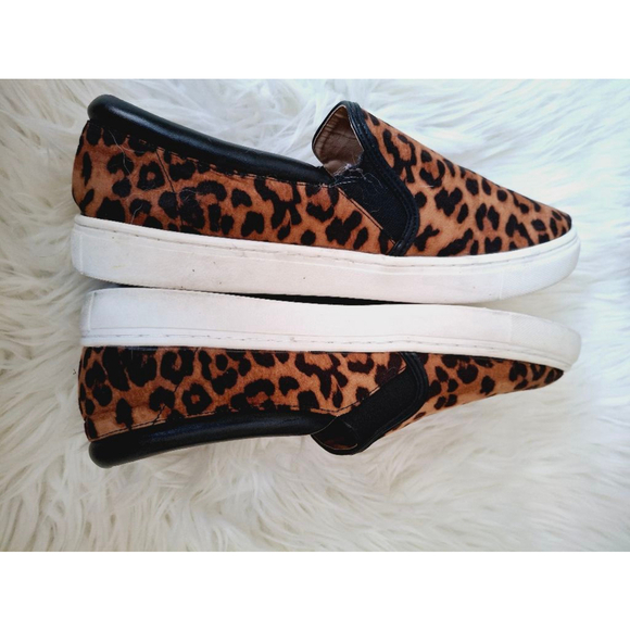 Women's Torrid Leopard Print Slip-On Sneakers Size 9W Brown - Picture 3 of 4